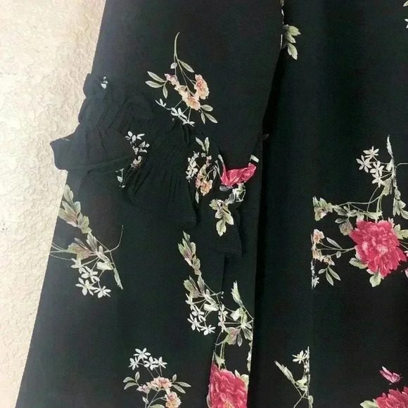 Neiman Marcus Floral Blouse size S Bell Sleeves - Picture 4 of 8